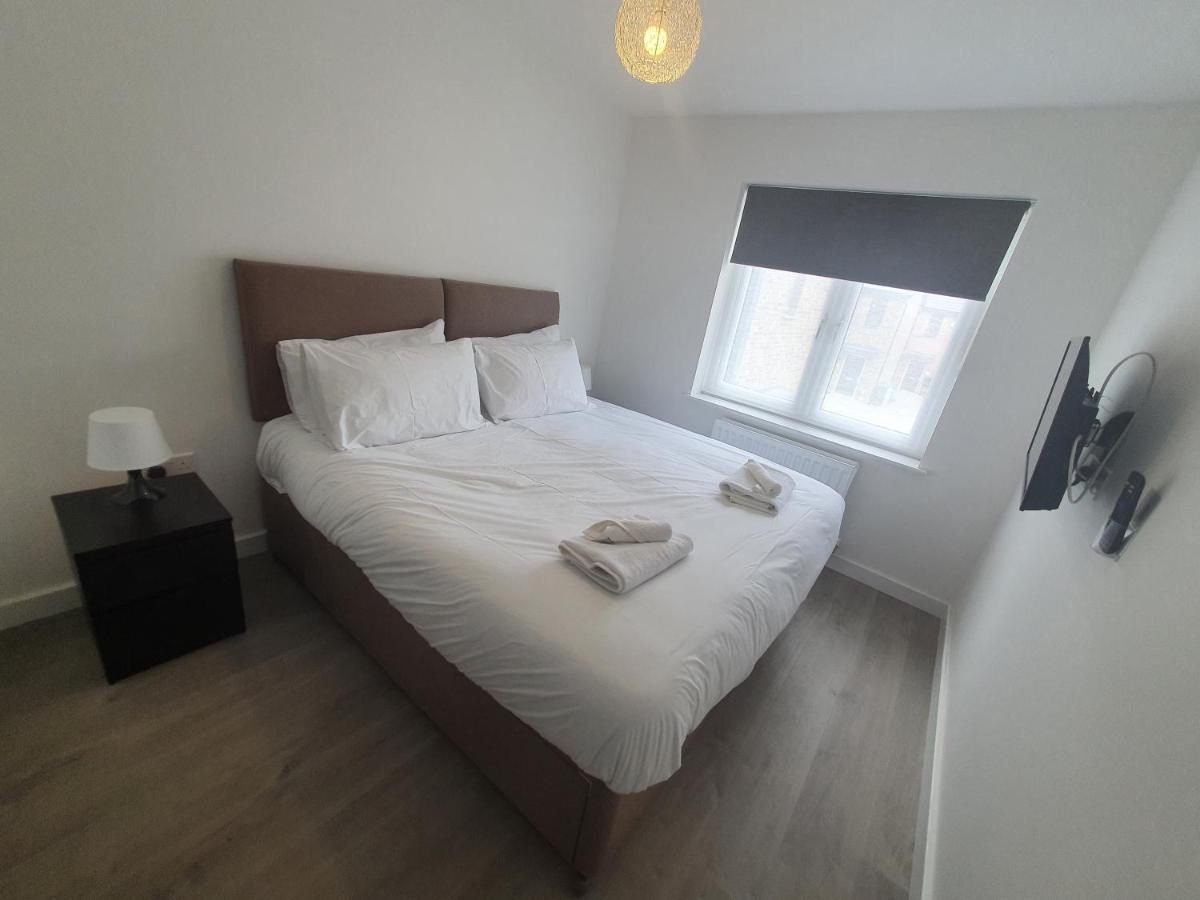 Lovely Home Close To City Center & Rail Station เชสเตอร์ฟิลด์ ภายนอก รูปภาพ