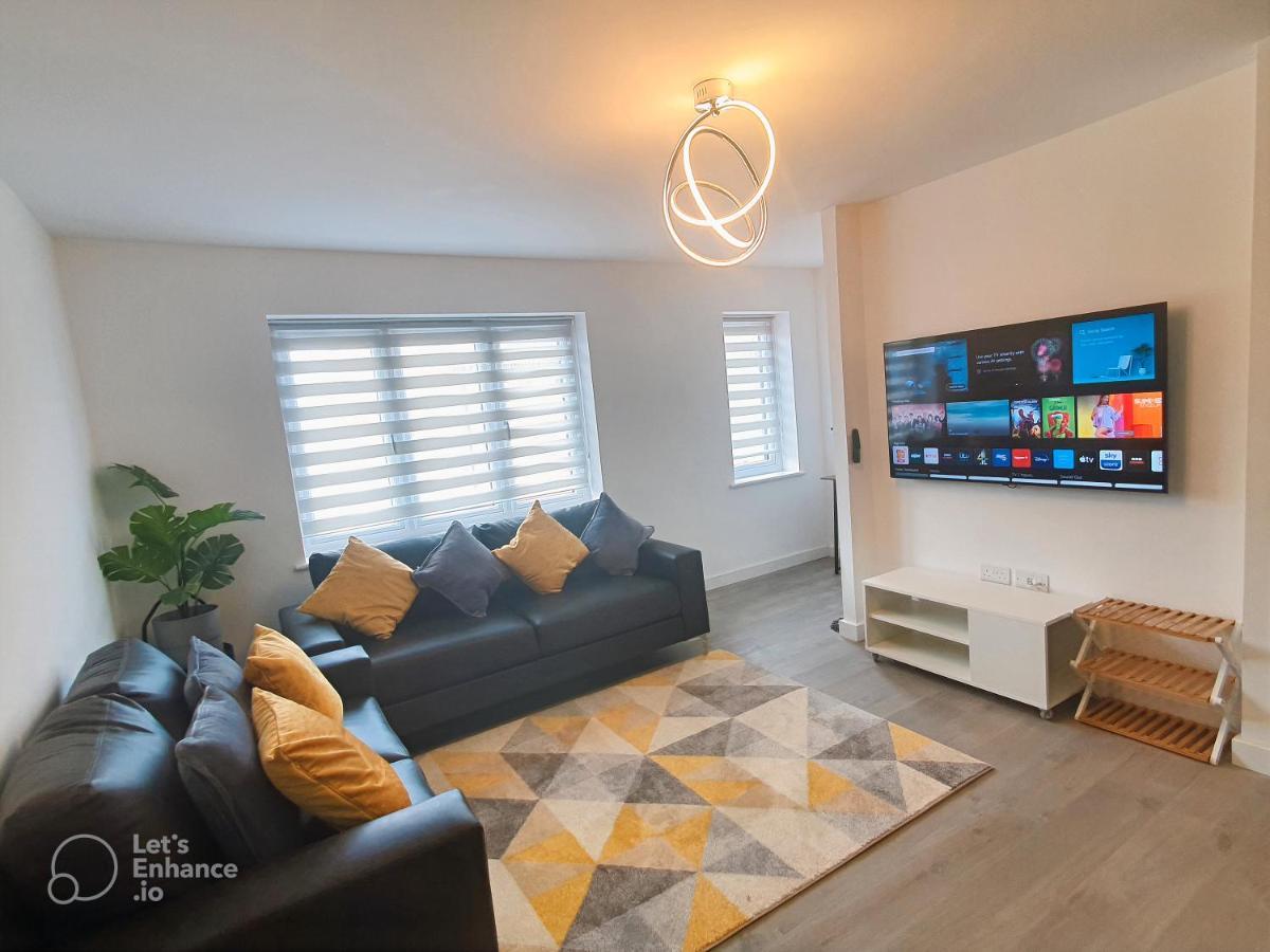 Lovely Home Close To City Center & Rail Station เชสเตอร์ฟิลด์ ภายนอก รูปภาพ